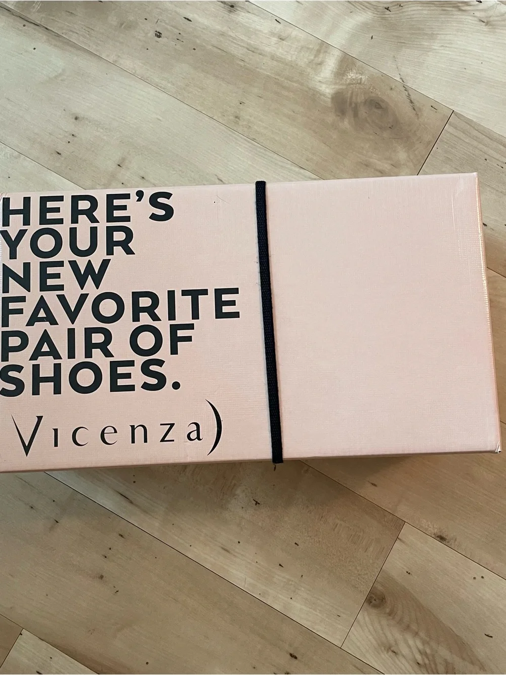 Vicenza sleek black